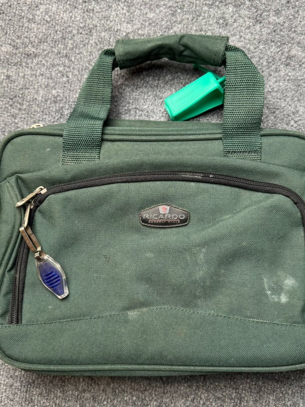 Ricardo Beverly Hills Travel Toiletry Organizer Kit Case Forest Green DAMAGED